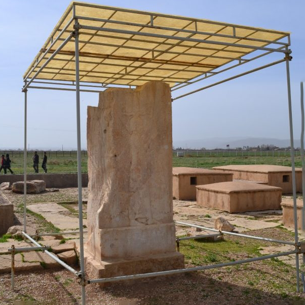 Dhul-qarnain statue photo